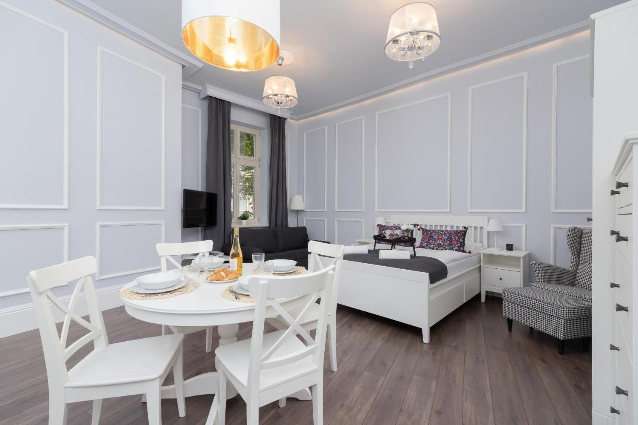 Perla Starego Miasta Kamienica Czapskich By Noclegi Renters Краков Экстерьер фото